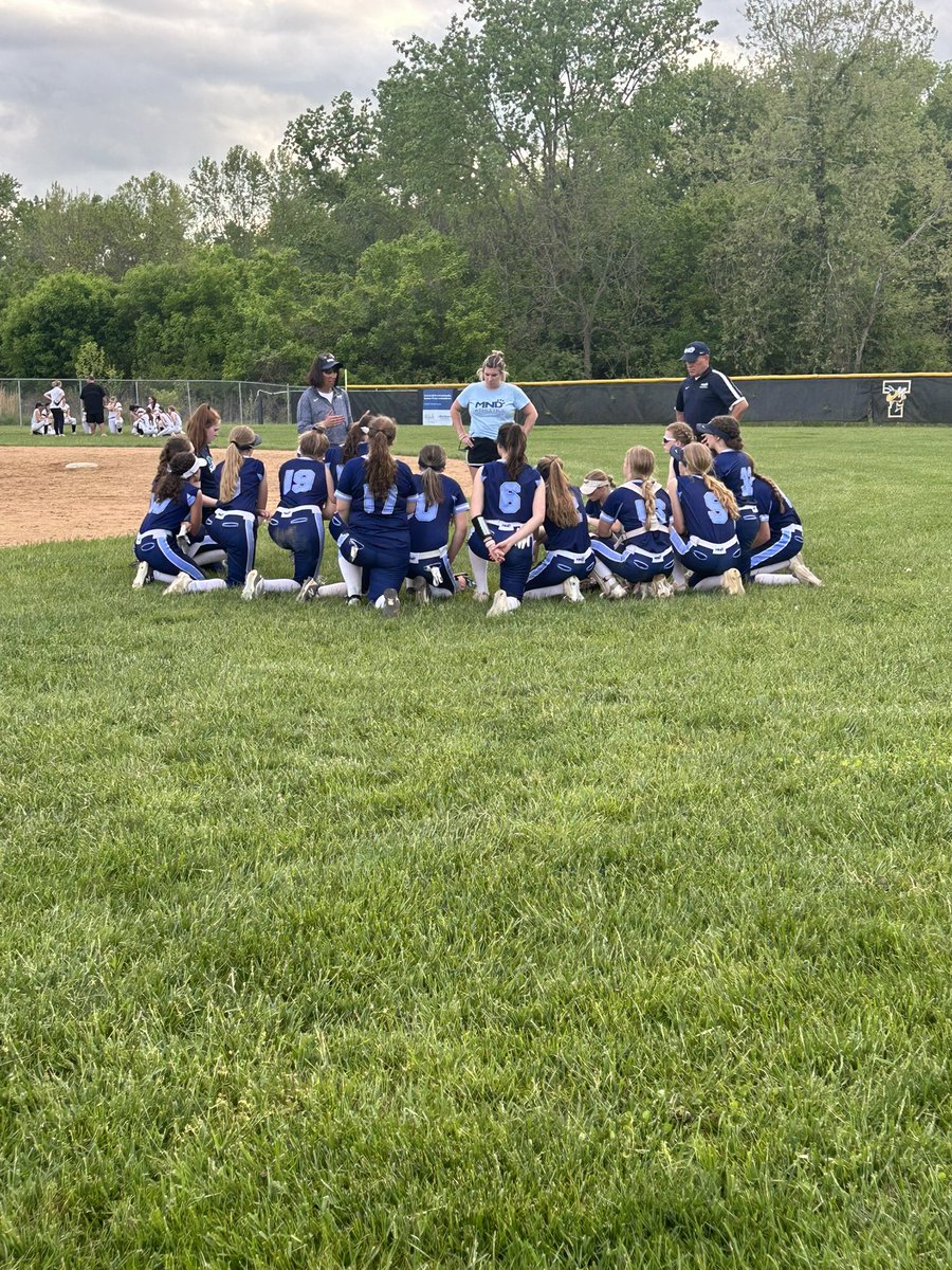 MNDSoftball tweet media