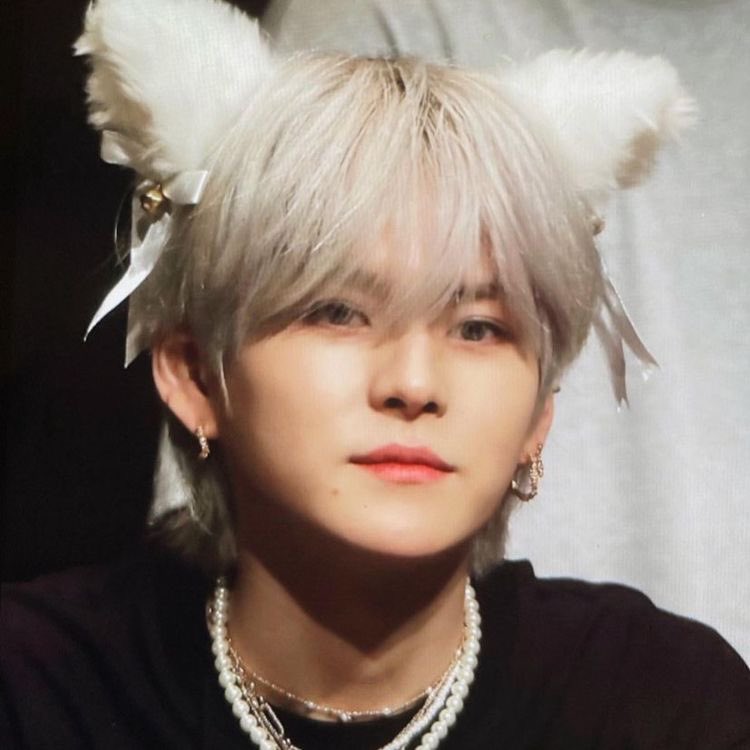 NoonaTeumeGA's tweet photo. TeuHaiii ✨Quick GA!!!
Yochi Bag charm x Digipak!

Happy Bday to our Yoshikitty!! 🐯💕✨🥳

💎Tags
💎I’ll DM winners
💎attach fav Yoshi pic w/ 🐯ears

OUR ONE AND ONLY YOSHI
#GOATRapperYoshiDay
#요시야_생일케이크_모구라맹
#芳典はトゥメのmyBoo https://t.co/JLu7B2C66S