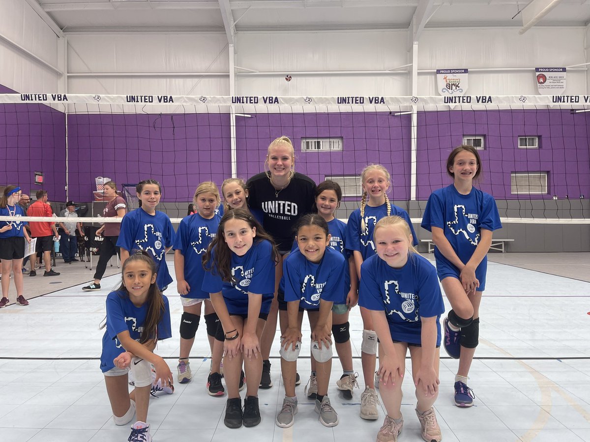 UnitedVba's tweet image. Great job to the U DIG division!! It was so much fun watching you grow during Spring League 2023 💜🏐😁 #youthvb #unitedvba #unitedfamily #waytogo