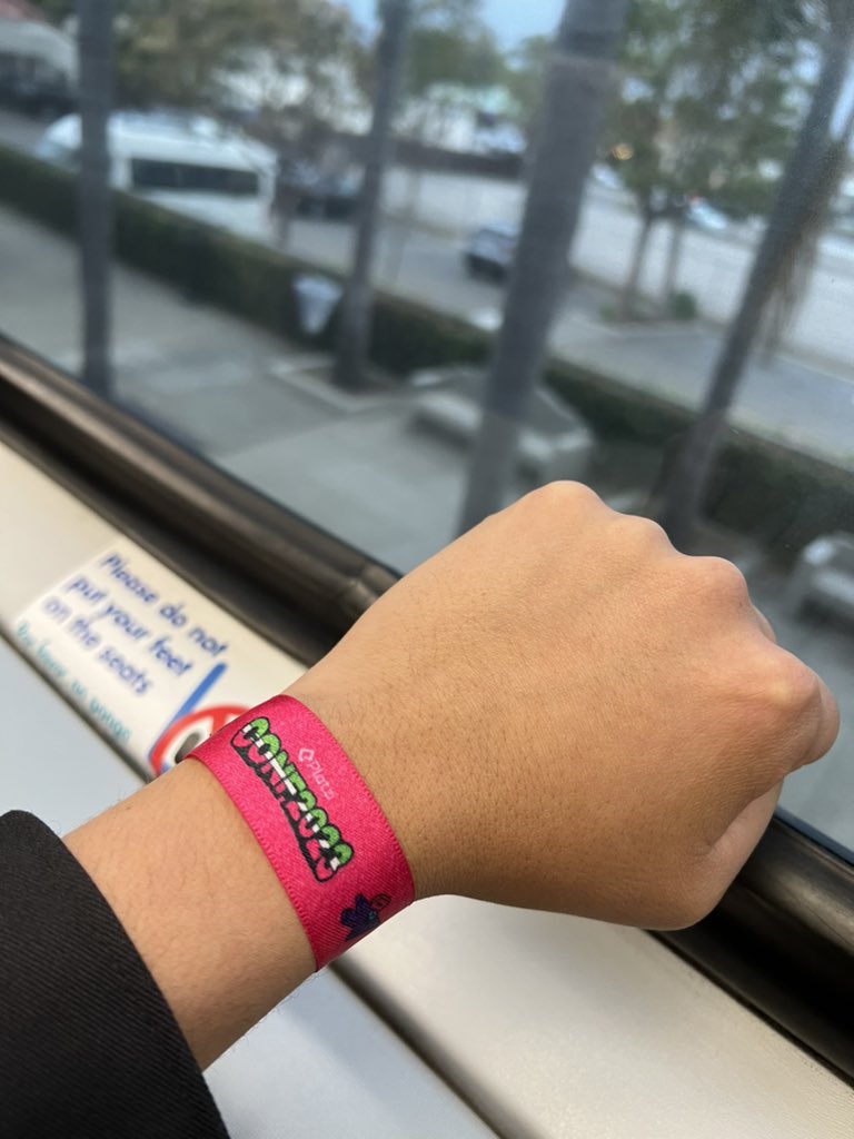 iamdavidgd's tweet photo. 🙌 ¡Qué increíble experiencia en #PlatziConf México ayer! 🇲🇽 Agradezco a @platzi y a todos los asistentes por hacer de este evento algo inolvidable. He aprendido mucho y conocido a personas fantásticas. De vuelta a California con el corazón lleno de inspiración y nuevas ideas https://t.co/LSjf62v8eZ