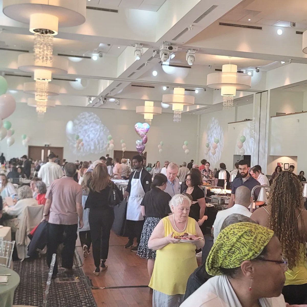 cllrainslie's tweet photo. What a Mother's Day Feast at the @GuildInnEstate "Mother's Day Brunch" !!! A huge selection of food to choose from...and it was all superbly mouth-watering!! #Ward24 #Scarborough #GuildInn #Brunch #TOPoli https://t.co/lCqaaQMEKm
