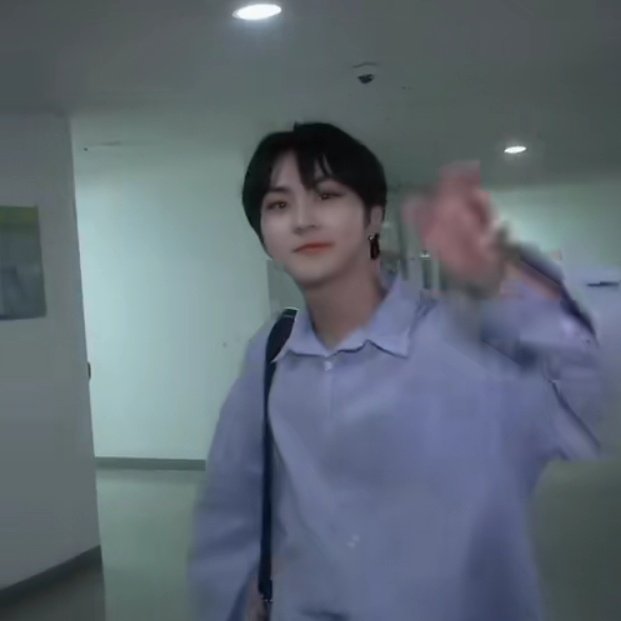 woniee_cart's tweet photo. guys, can you tell me po where this clip came from? Can you send me the link of the original vid? ? Super tagal ko a hinahanap' to, napanood ko na 'to before pero hindi ko maalala kung' en- episode ' ba siya or what! 😭😭😭

#JUNGWON #JungwonDaily_ #ENHYPEN_JUNGWON https://t.co/3mLwybiKoJ