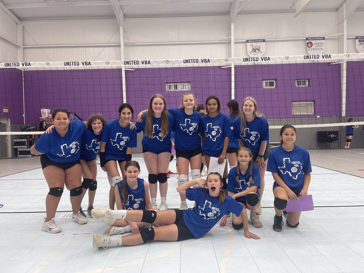 UnitedVba's tweet image. Last but certainly not least, the U ATTACK division! Way to go, ladies!! 🏐💜👏 #unitedvba #youthvb #youthleague #waytogo