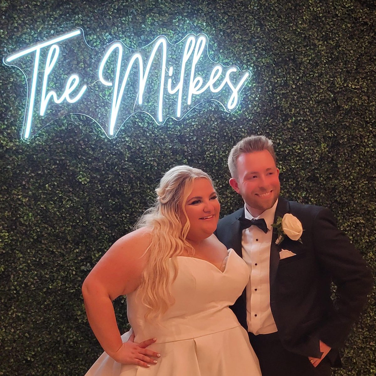 Erik_Milke's tweet photo. No longer a free agent, I signed a lifetime contract. #MeetTheMilkes https://t.co/WV3z2fSkSZ