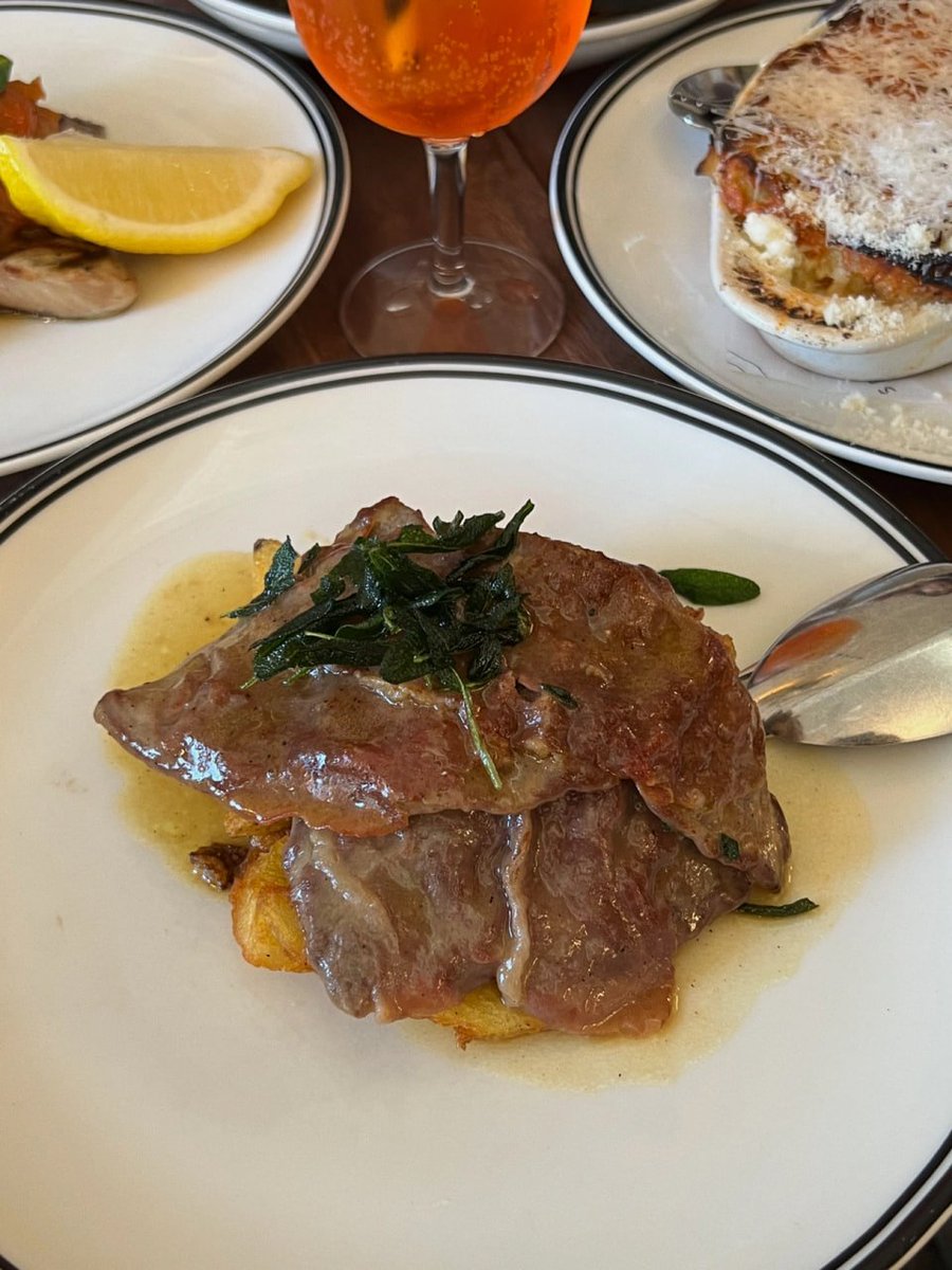 DistanceMagic's tweet image. Thanks to the blessing of Mother's Day
Casting a spell at an Italian restaurant to say goodbye to all the troubles and say hi to all the happiness