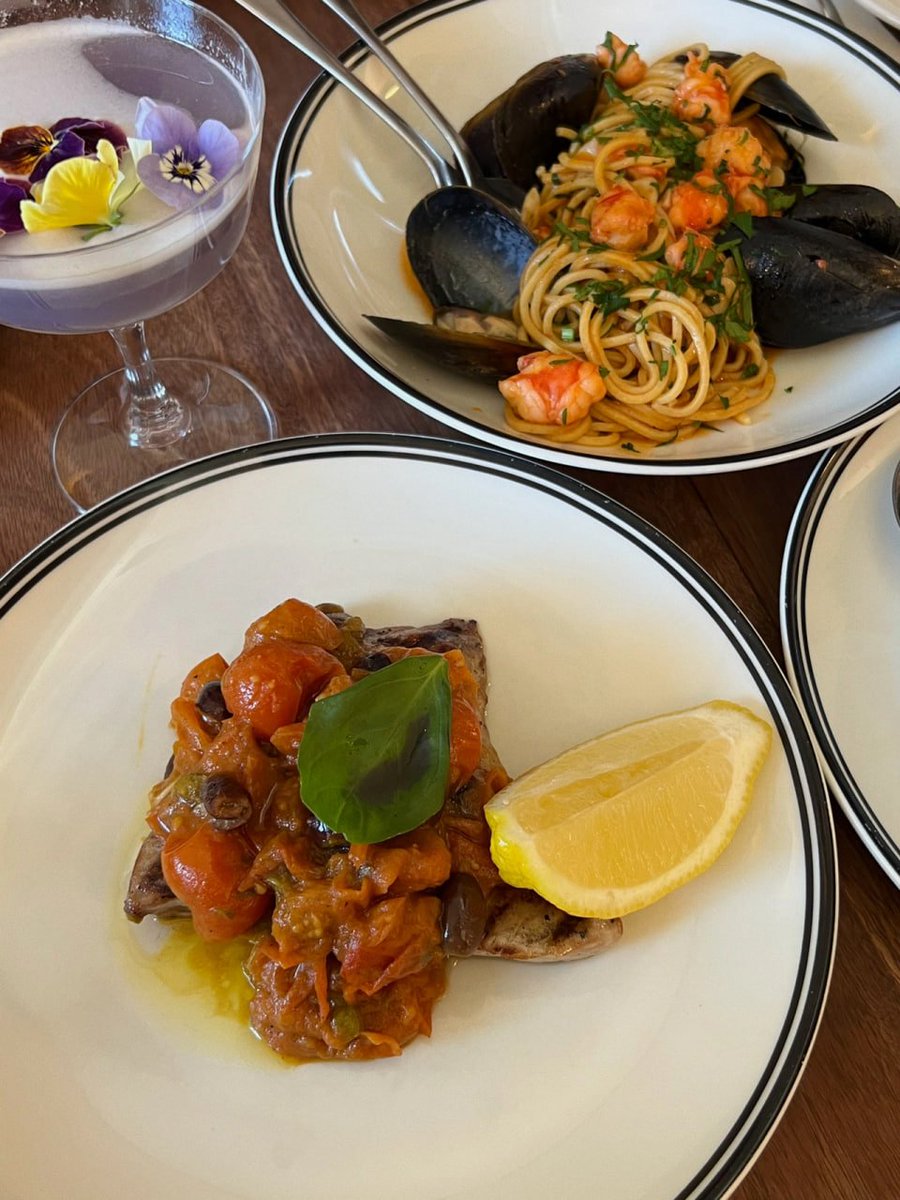 DistanceMagic's tweet image. Thanks to the blessing of Mother's Day
Casting a spell at an Italian restaurant to say goodbye to all the troubles and say hi to all the happiness