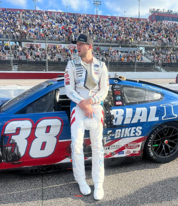 P11 - Darlington delivered on another wild weekend! #nascar #tootoughtotame #38
<a href="/Team_FRM/">Front Row Motorsports</a>