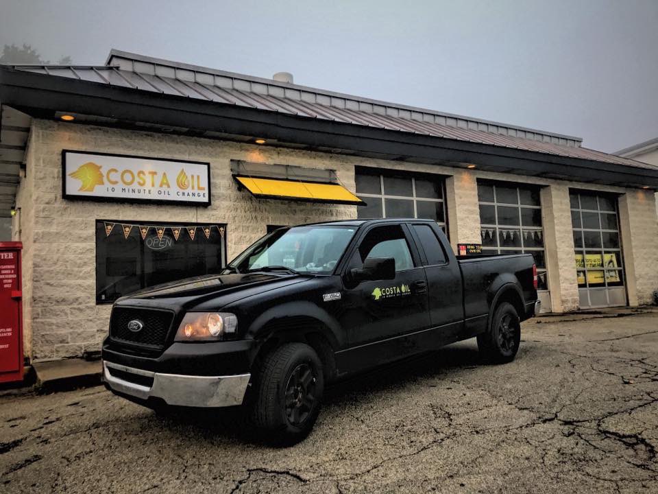 We have a new store opening in Wichita KS on Friday. That puts the @CostaOilCo system to 35 open locations with 140ish in the pipeline. The first Costa Oil was in Pittsburgh. (Below) the story of the name and color is an interesting one. Story time 📕