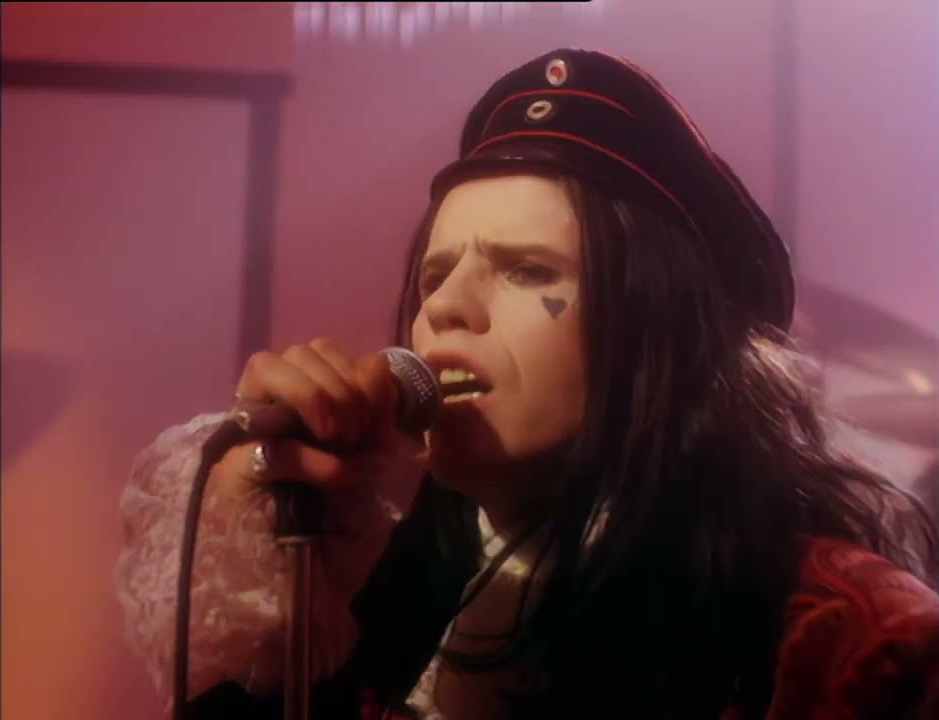 #HBD: 1962 - Ian Astbury (lead vocalist for The Cult) is born in Heswall, Cheshire, England.

💻 spillmagazine.com/?s=%22the+cult…

#birthday #happybirthday #borntoday #famousbirthday #rock #hardrock #heavymetal #glammetal #postpunk #gothicrock #bradford #westyorkshire #england 🇬🇧