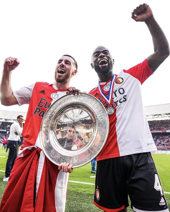 👋 Merhaba.

Feyenoord'un resmi olmayan Türkiye sayfasıyla buradayız. Şampiyon takımımız hakkında son dakika bilgileri, maç günleri gibi olayları sizlere anlatmak için buradayız.

#Feyenoord