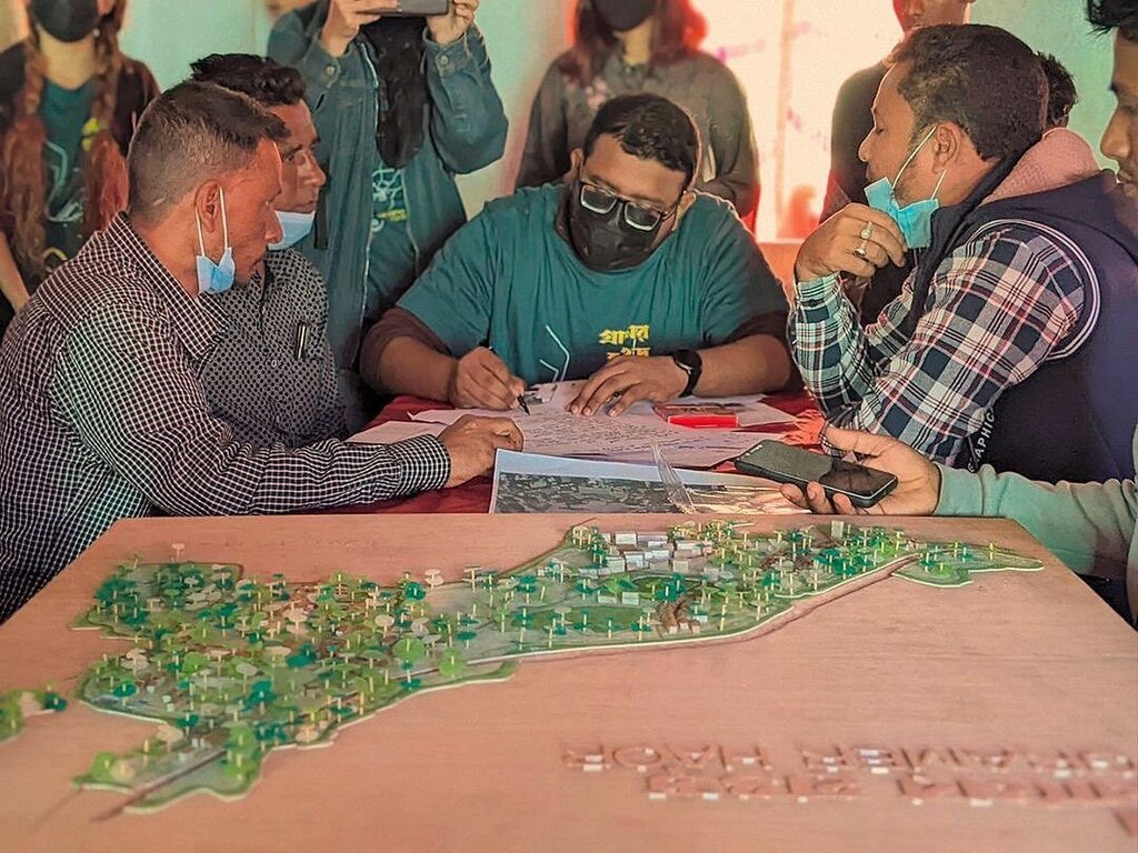 "Gramer Haor - Planning for Sustainable Growth" exhibition opens on May 2, 2023 until 1 July at @thebuildingcentre London, following 3 years of colaboration with @theprincesfoundation  and Shahjalal University of Science and Technology. 🎉

Come visit… instagr.am/p/CsQX25Yscny/