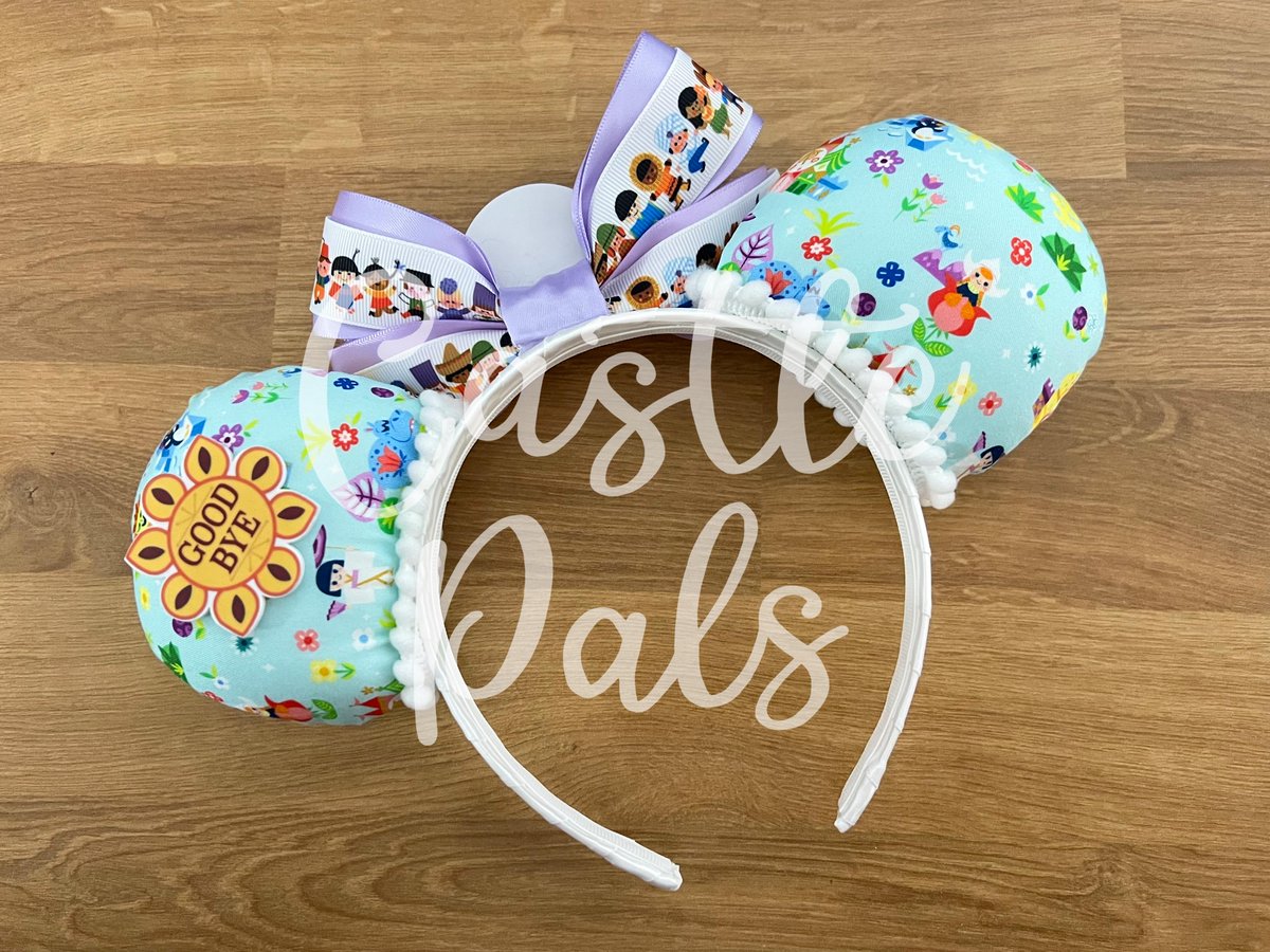 CastlePals's tweet photo. Happy Mothers Day to all the mommas in this small, small world! 📷 All of our ears, pouches, totes, key fobs, and acrylics are 20% off from now until Friday in celebration! If you get a chance to kick back and relax, stop by and have a look!
#CastlePals #mothersday #disneyshop https://t.co/msPwVbzZy9