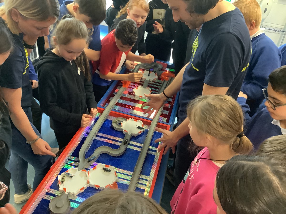 We had such an amazing time with Generation Science creating our own electricity! #scientists #generationscience <a href="/BroomhousePs/">BroomhousePS</a>
