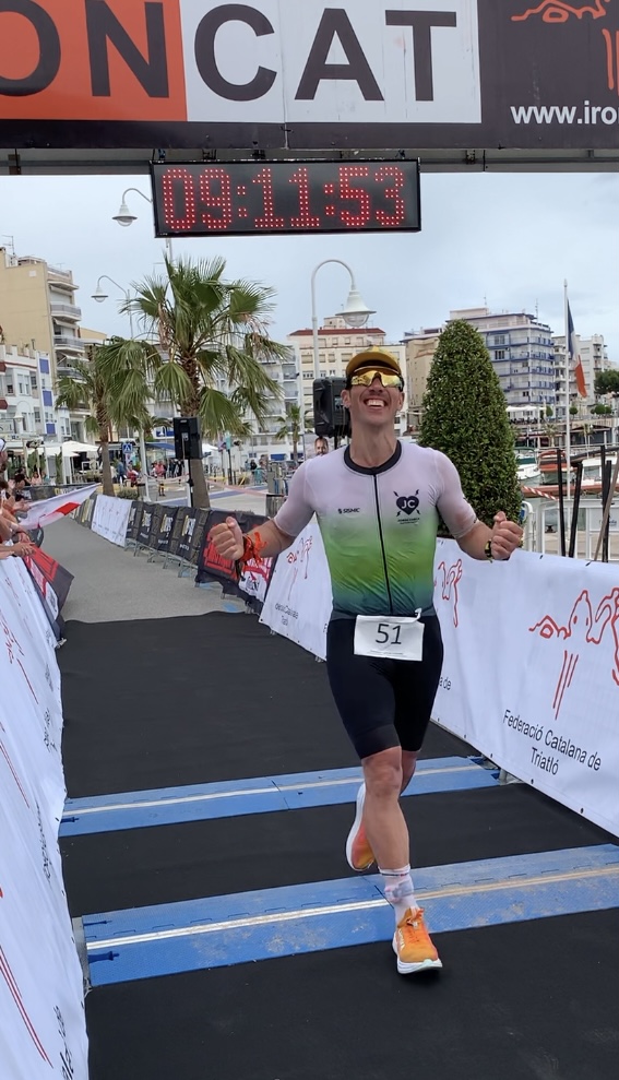 jordicheca's tweet photo. Tot "sostre" del rendiment esportiu necessita: 10-20 anys, 10000h... cada atleta és un món. En esports com el triatló la progressió és lenta, paciència + persistència per🔼 2-3"/100m, 10-20w, 5-8"/km. Ressaca emocional. Gràcies a tothom qui m'ha impulsat. Molt content! #jcsquad https://t.co/pngD7c7Bda
