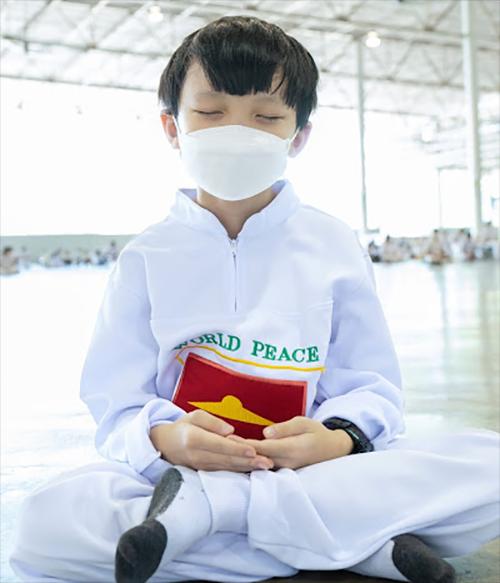 udsaha789's tweet photo. https://t.co/G6j8zT23le
 
Meditating: Let your mind be comfortable
notice the feeling of happiness
because this is the path to happiness.
In this path you only feel happy, gentle, and comfortable.
Begin with https://t.co/efd6NfuzgY