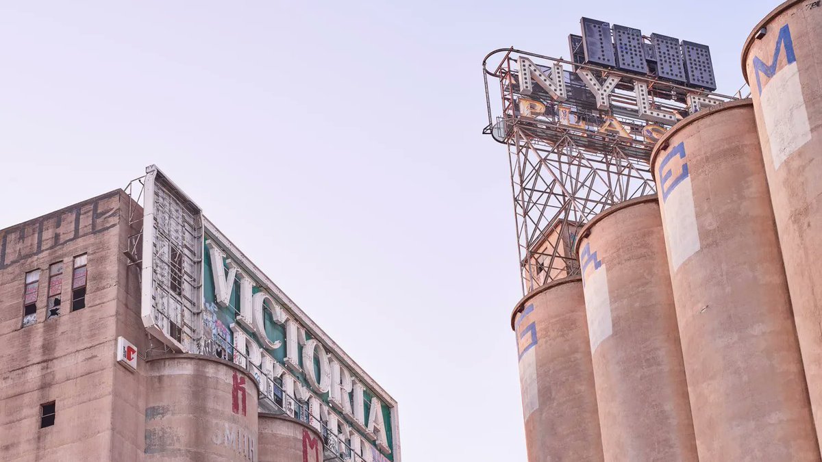 wolfnitch's tweet photo. Just revisited my 2019 blog post on industrial architecture at Nylex in Melbourne. Added new insights & images! Check it out for stunning fine art photography, insights into the city's history & architecture. #Melbourne #architecture #photography #Nylex
https://t.co/sSjIZFwcVc https://t.co/QYDcqi8Xxz