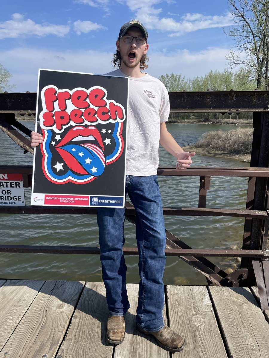 merican_mullet1's tweet photo. Up in the Rushmore we’re shooketh we survived such a nasty winter! Here’s to blue sky’s and summertimes! #capitalismconserves
@TPUSA 
@tpusastudents https://t.co/Wcs071kJ1C