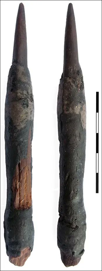 NEW research for #MesolithicMonday: Analysis of a probable spearhead from Krzyż Wielkopolski (🇵🇱) demonstrates how #Mesolithic tools were incredibly complex and effective, but surprisingly cheap and efficient to produce. 🆓 buff.ly/3HHBAak 📷 É. David