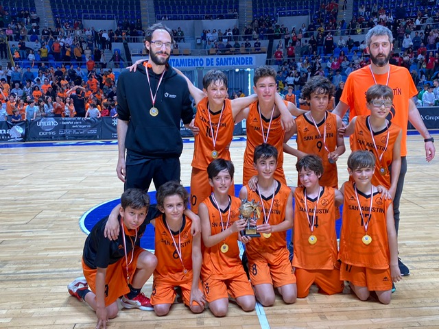 🏀🏆🏀🏆CAMPEONES🏆🏀🏆🏀

🏆Alevín masculino
🟠Agustinos Naranja <a href="/csasantander/">Colegio San Agustín</a> 

Los santanderinos se proclaman campeones a lo grande (113-86). Viva el minibasket‼️💪🔥

¡¡Enhorabuena!!

🔽CAPÍTULO COMPLETO
youtu.be/R58BFeibS7I