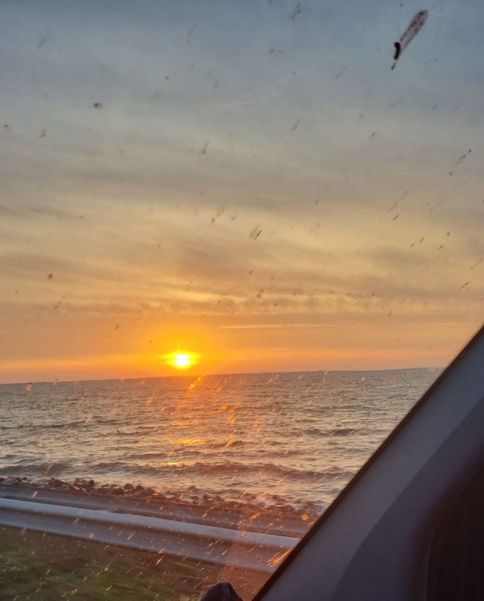 In samenwerking met <a href="/PolitieLTOZ/">Onderwaterzoekingen</a> en op aanwijzing van de #sonar de vermiste #zeiler op het #IJsselmeer bij #Enkhuizen met de #dreg geborgen.