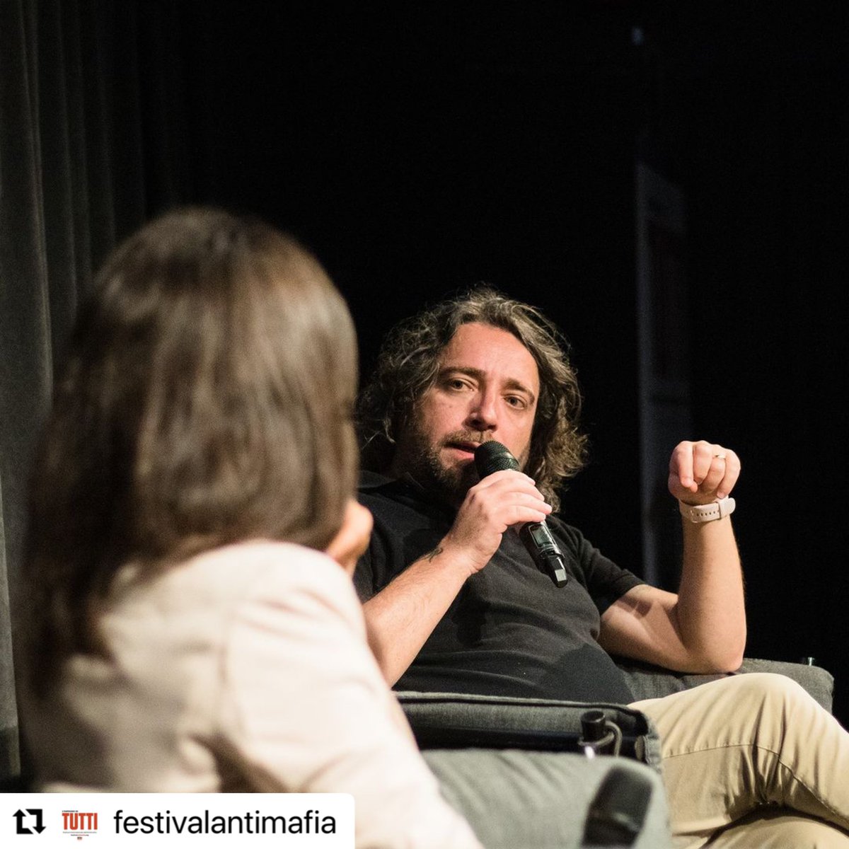 Giulio Cavalli (@giuliocavalli) on Twitter photo Tra le occasioni belle che mi sono capitate quest’anno c’è l’incontro grazie al Festival internazionale dell’antimafia con <a href="/luisaimpastato/">luisa impastato</a> e la sensazione che la lezione di Peppino non potesse finire in mano migliori di queste. Tra le occasioni belle che mi sono capitate quest’anno c’è l’incontro grazie al Festival internazionale dell’antimafia con <a href="/luisaimpastato/">luisa impastato</a> e la sensazione che la lezione di Peppino non potesse finire in mano migliori di queste.