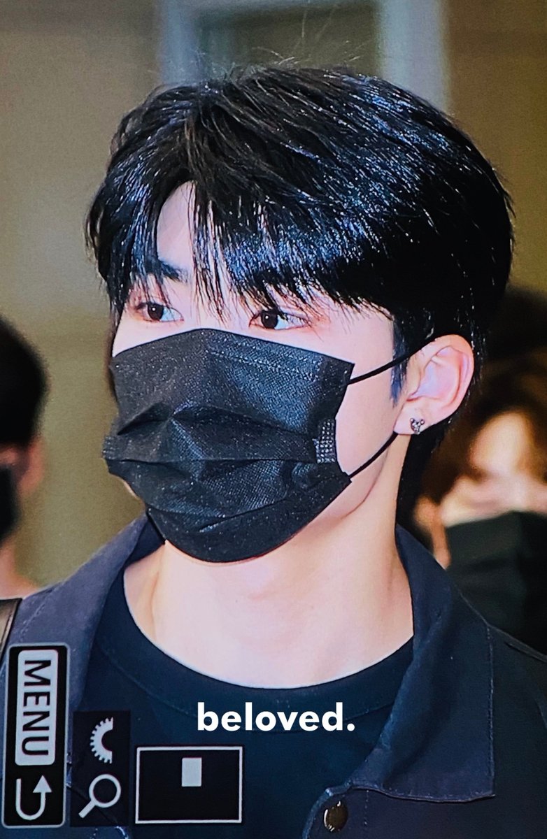 beloved0110_'s tweet image. 230515 수고했어🖤
#박건욱 #PARKGUNWOOK #제로베이스원 #ZEROBASEONE #ZB1