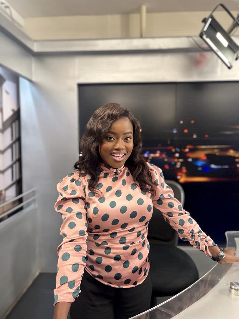 As long as God wakes you up, that means he ain't through with you yet. 

Welcome to a new week Fam🤗