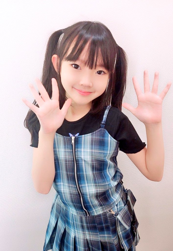 今日は、ばぁばのお誕生日のお祝いをしたよ🎂✨ そのあといっしょに