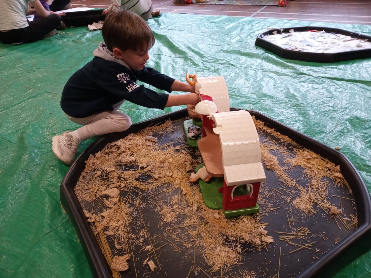 Children & Family Work 3D tweet media