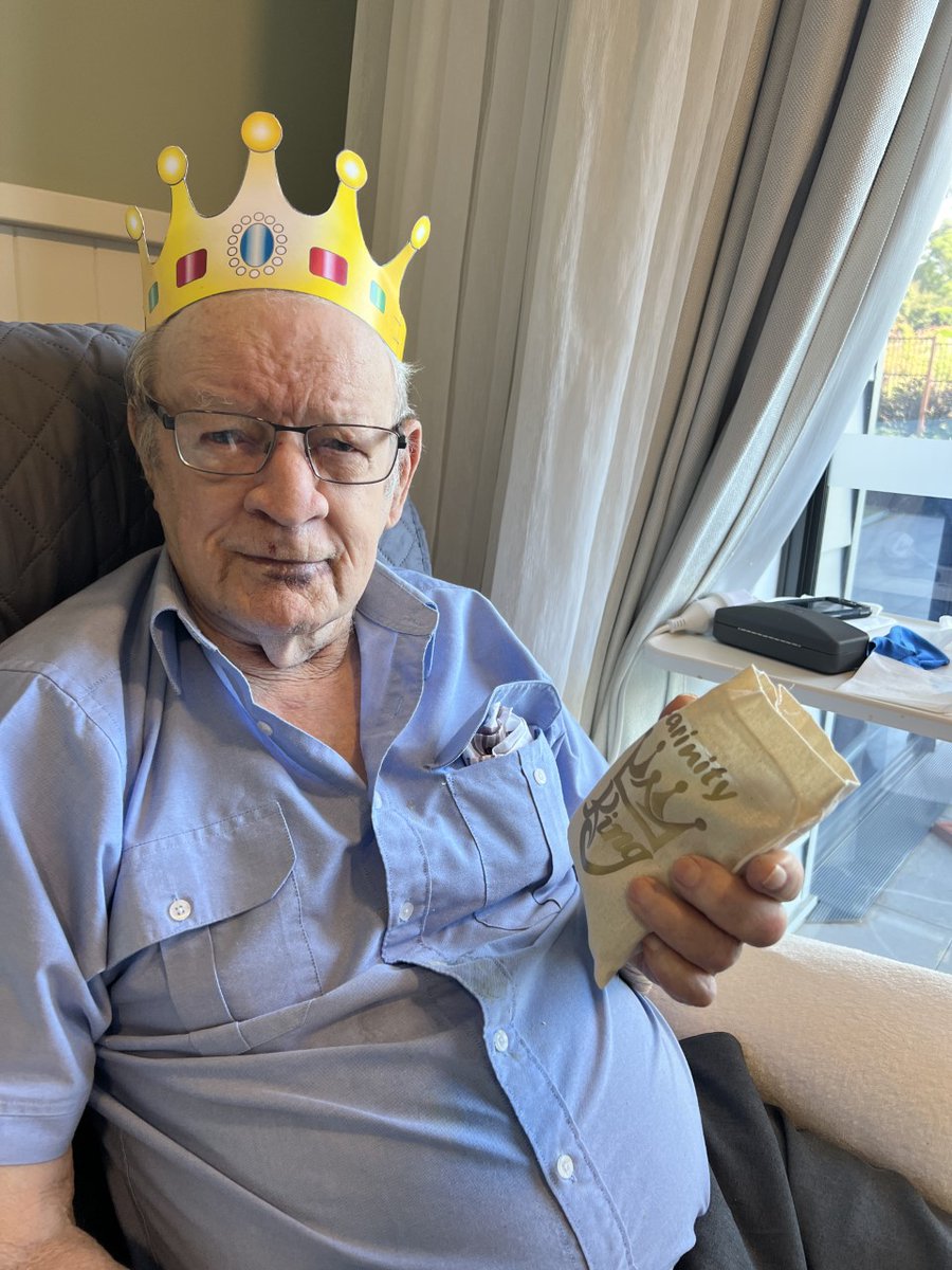 carinity_org's tweet image. Carinity Brownesholme #agedcare community in #Highfields has held a celebration to rival the coronation of King Charles III! Male residents donned the #crown to receive a bag of goodies fit for a king! #hailtheking #Brownesholme #CarinityAgedCare  #Toowoomba #LivingWithPurpose