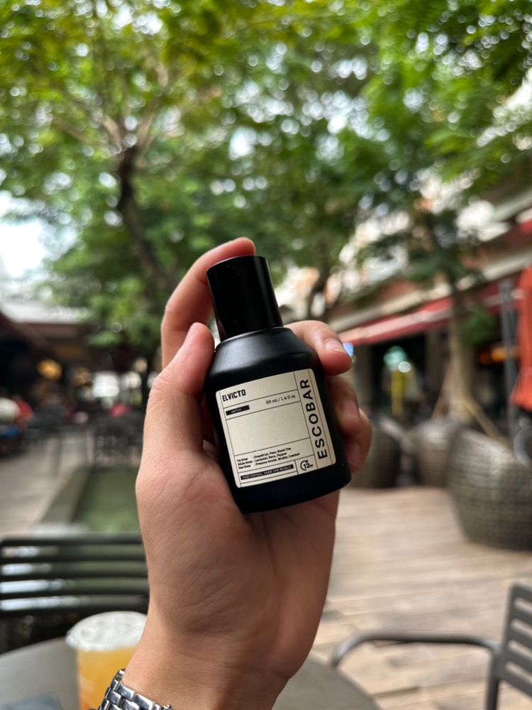 sweetoddity_id's tweet photo. 😎 Referensi Parfum Cowo 

____A thread (｡•̀ᴗ-)✧ https://t.co/CU89IIfmMM