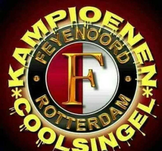 zae1960's tweet image. Daar gaan we dan richting trein #Rotterdam #Coolsingel #kampioen #Feyenoord