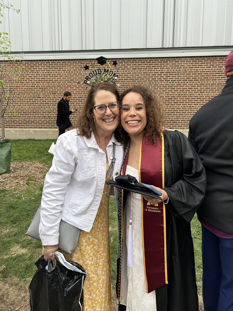 Karen Shaw 🟧☮️ tweet media