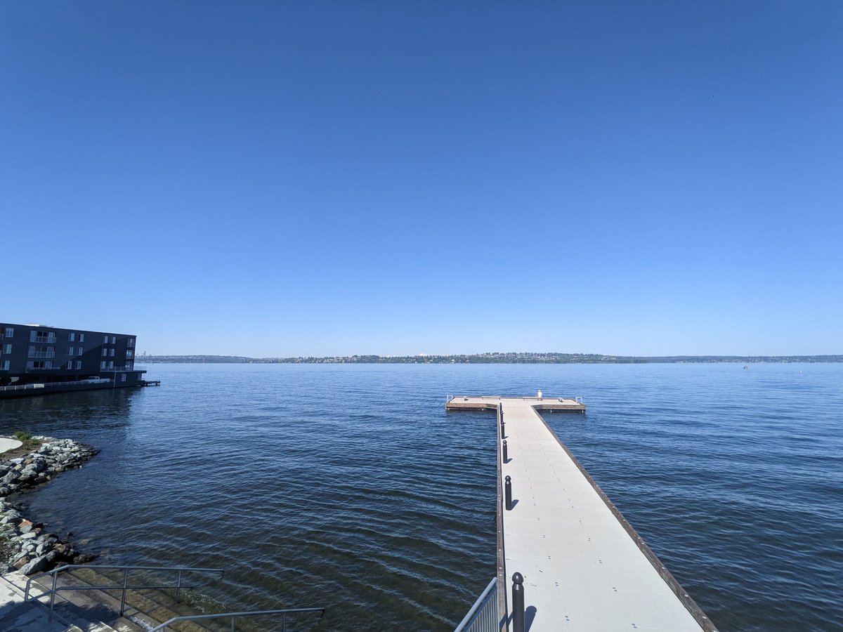 GrnLakeGirl's tweet photo. Such a great day in the #PNW
My 7 mile walk today was sunny with an amazing view!
๐โ๏ธ๐
#Kirkland #Healthy #Walk #Coffee #SundayFunday #weekend #WAWX #SeattleSun https://t.co/SG2LGpGRVZ