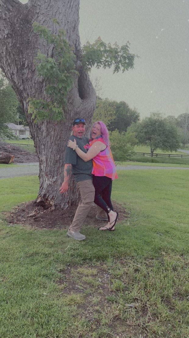 BerryPatches's tweet photo. Me and my sweet and funny husband goofin off. This is one of my most fav pics! Do I look happy? https://t.co/myNS05VMBH