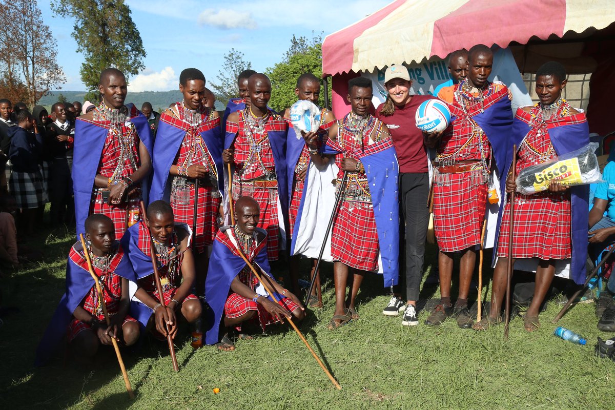 Sarah Sponcil tweet media