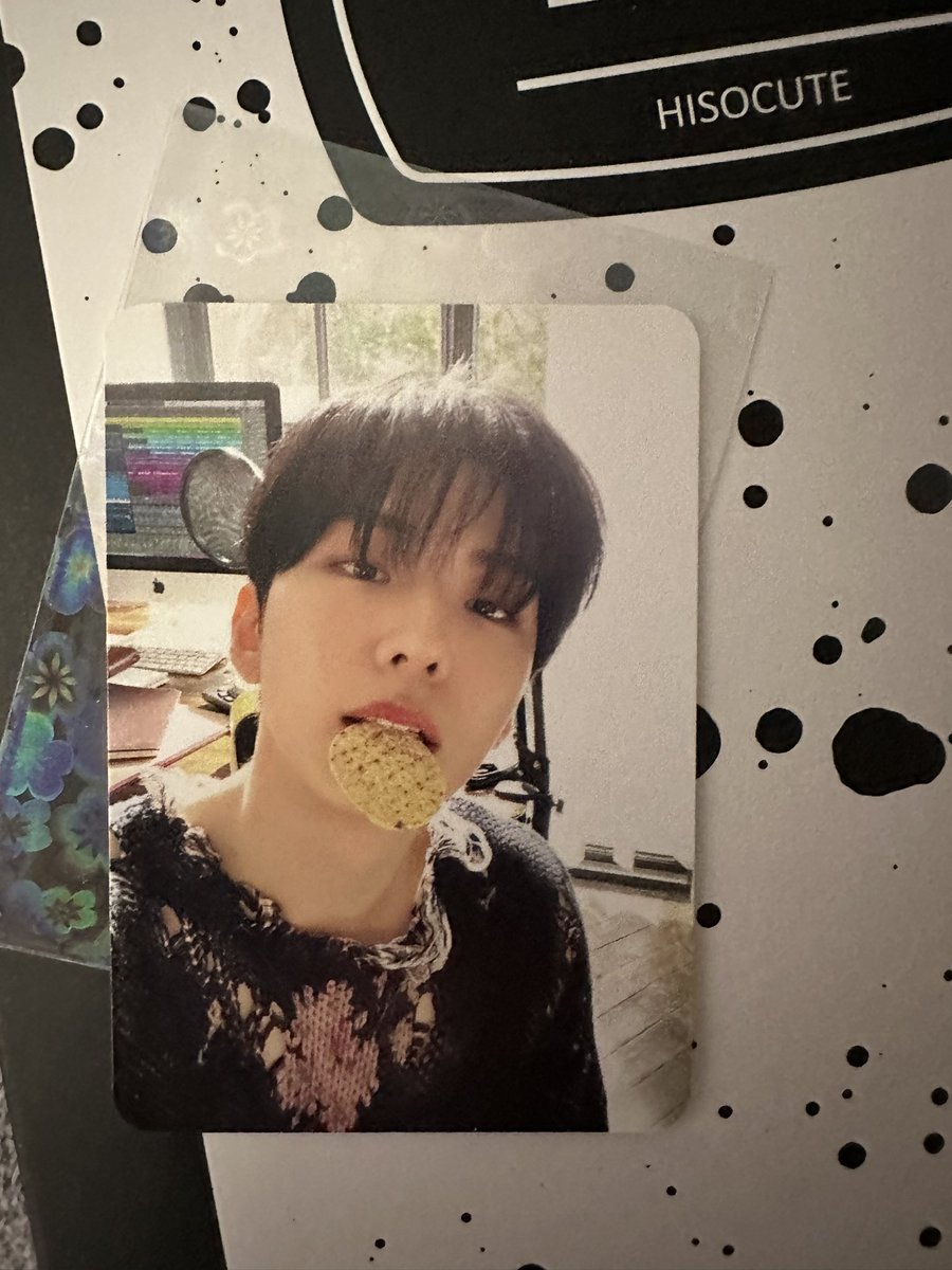 KR88421's tweet photo. Posting on behalf of a friend 
WTS: 
Signed Fantasia Kihyun and Changkyun albums no PC
Kihyun Youth broadcast PC
All QYOP 
She’s trying to sell part of her collection due to vet bills
DM if interested https://t.co/QjW5TyULbe