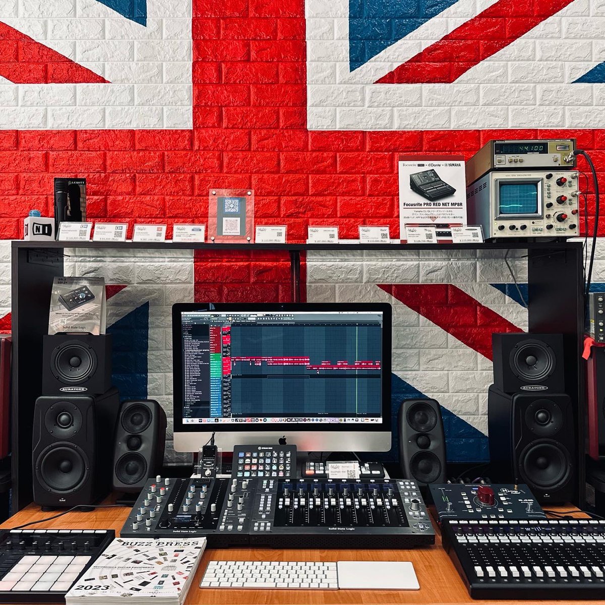 ikmultimedia_jp's tweet photo. #iLoudPrecision #iLoudMTM #UNOSynthPro #iLoudMicroMonitor #iRig at @SmithsDigital in Osaka https://t.co/GG7GSCeujz