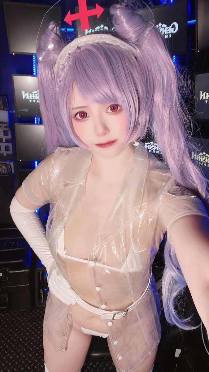 5月份訂閱小空的原味衣服層級

就可以拿到刻晴小護士原味衣服ㄛ！

小空穿了一整天拍照的比基尼&amp;皮襪
還有小空5月份Tier1~Tier3的高清圖包！

原味另外一個名額
已經拿走了小空的團長貼身兔女郎了

只剩下一個名額是刻晴小護士唷💕
連結放留言！

#原神 #GenshinImapact #刻晴 #コスプレ https://t.co/TX32CJPaMS