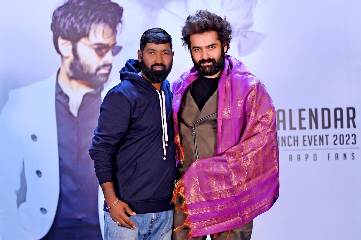 Chinnasanku's tweet photo. Happy birthday Ram Annaya 💐 #RAmPOthineni #RAPO @ramsayz @Chinnasanku #Chinnasanku https://t.co/CtRx4g3hCn