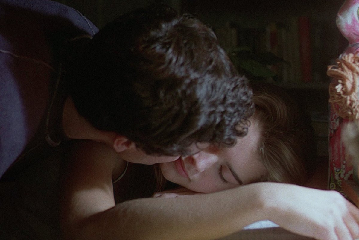 theholykiss's tweet photo. Endless Love (1981) https://t.co/ZLvGGuwYWh