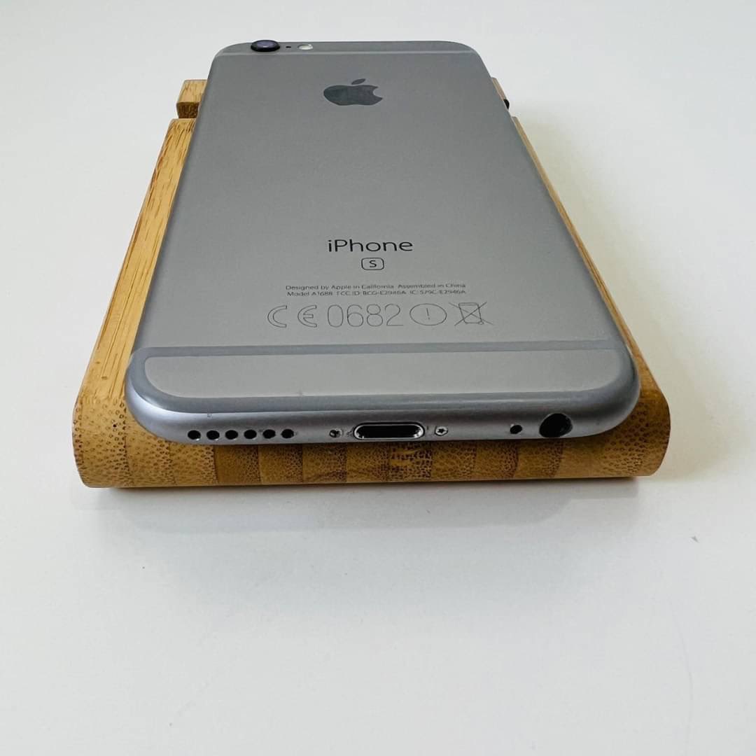 APPLEROSESTU's tweet photo. iPhone 6s (สีดำ) - 64GB มือสอง แท้ศูนย์
‼️ ราคา 3,500฿ จัดส่งฟรี ‼️
(เบต้าแบต100%)

— เครื่องสภาพดี98% ใช้งานปกติทุกอย่าง รีเซ็ตได้ ไม่ติด iCloud ค่ะ 

📍นัดรับ “อิมพีเรียล ลาดพร้าว” มีค่ามัดจำ 200฿ 

#iphone6s #iPhone6sมือสอง #ไอโฟน6s #ไอโฟน6sมือสอง #ส่งต่อiPhone #iPhoneมือสอง https://t.co/KVmBZOeDaG