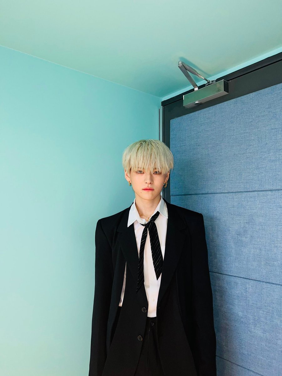 KeyJane20's tweet photo. Happy birthday my prince 👑 I’m happy to be celebrating another birthday with you as a Teume. I will be there for you as both a person and as a fan. I love you for you and please don’t ever change. Enjoy your day 😘🥰 @treasuremembers #HAPPYBIRTHDAYyoshi https://t.co/fp5kizb5kU