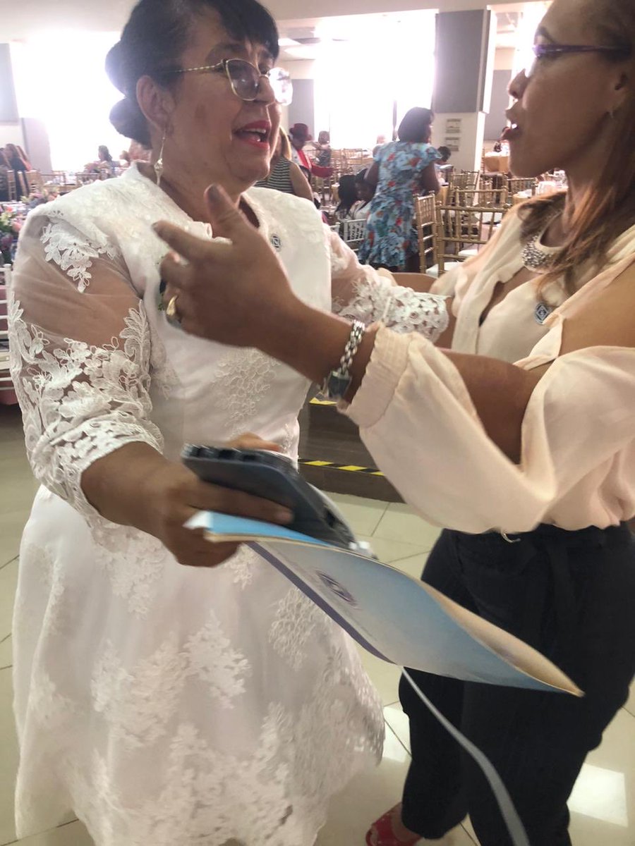 codobiord's tweet image. Seguimos disfrutando los Bioanalistas en nuestro día