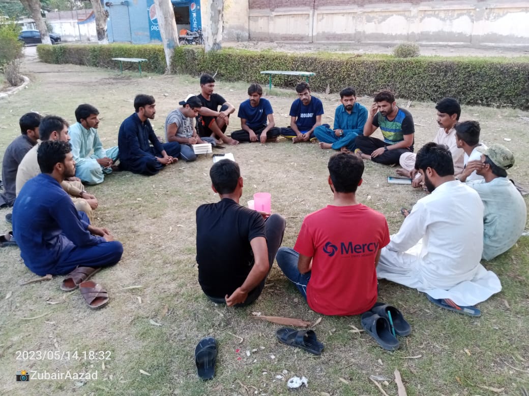 aftab_ja's tweet photo. Yesterday, PrSF Tando Jam Unit and Sindh University, Jamshoro Unit organized study circles on "Introduction to Marxism" and "What is Secularism?", respectively.
#LongLivePrSF
#LongLiveRevolution https://t.co/vPFDIRlLly