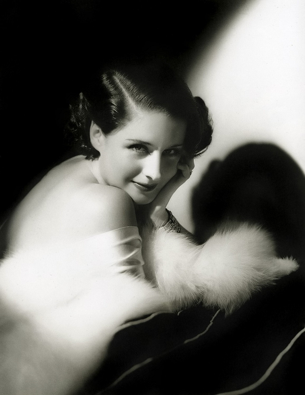 Norma Shearer – Movie Legend Photo Cards Set 

– Available Here: etsy.me/3eqWU5O 

#RetroPics #hollywoodicons #MovieLegends #EtsyDeals #filmclassics