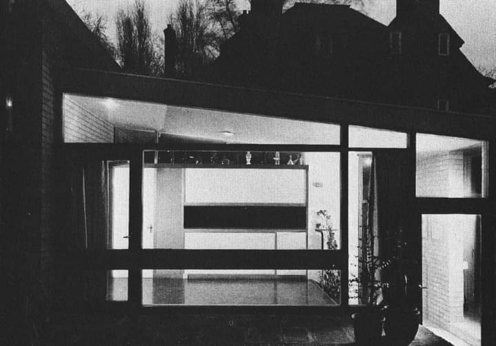 areasvellas's tweet photo. House at 5a Templewood Avenue, Hampstead...1960
by Trevor #Dannatt...
#architecture #arquitectura 
https://t.co/cWa5EgO2Bb https://t.co/PDDKOvbkQf