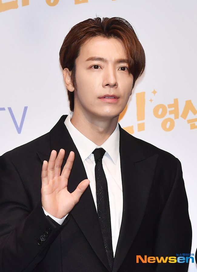 #동해 #DONGHAE
Please give positive reactions to articles 👇
naver.me/5zohx3mM
naver.me/xr6beXOS
n.news.naver.com/entertain/arti…
naver.me/x3i19uI8
n.news.naver.com/entertain/arti…
n.news.naver.com/entertain/arti…
naver.me/GGUr54rx