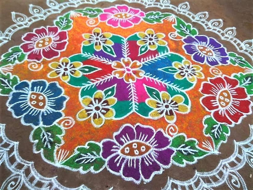 Kolam, a complex geometric drawing art ceated on the ground with rice flour or chalk, relating philosophical and religious motifs, widely practised by female family members, in Indonesia, India, Malaysia, Thailand #WomensArt