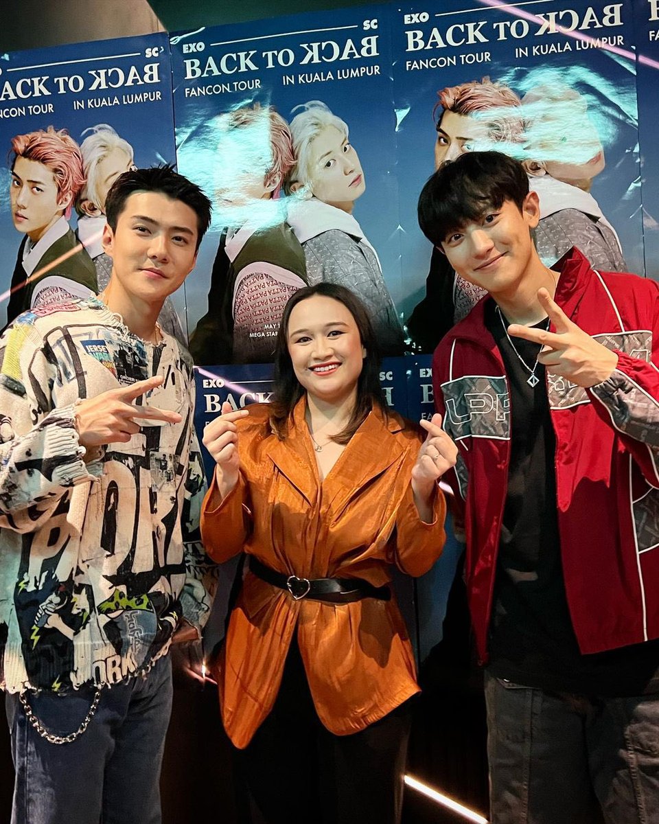 [INSTA] 230515 hahanybunch (EXO-SC Fancon Malaysia MC) Instagram Update
🔗 instagram.com/p/CsQJEHar7VL/…

#EXO_SC #EXOSC_BackToBack_KL 
#SEHUN #세훈 #찬열 #CHANYEOL